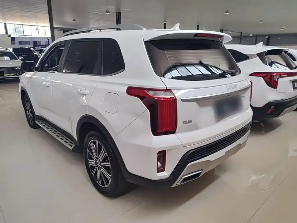 Kia Sportage — фото 8