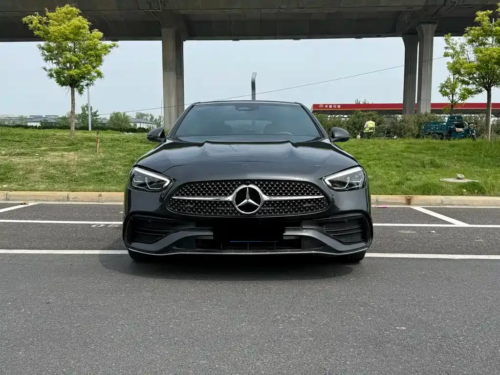 Mercedes-Benz C-Class — фото 1
