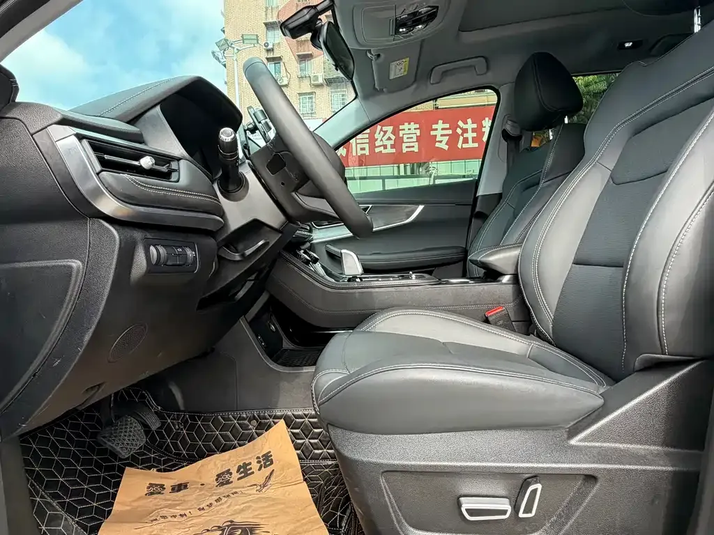 Chery Tiggo 8 — фото 10