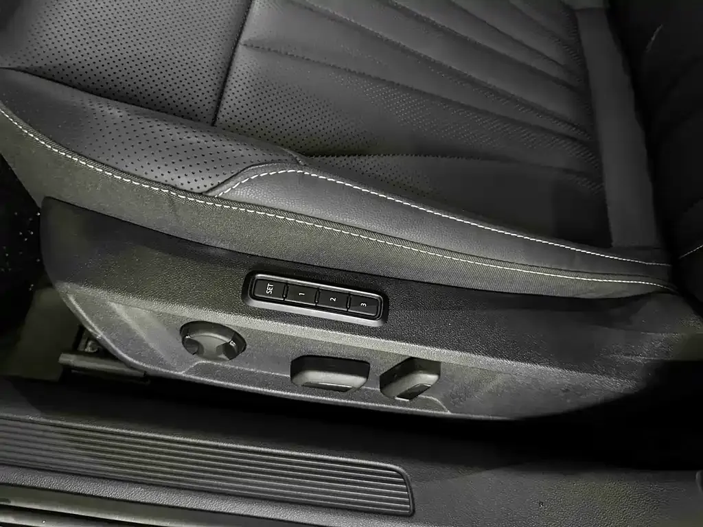 Volkswagen Passat — фото 3
