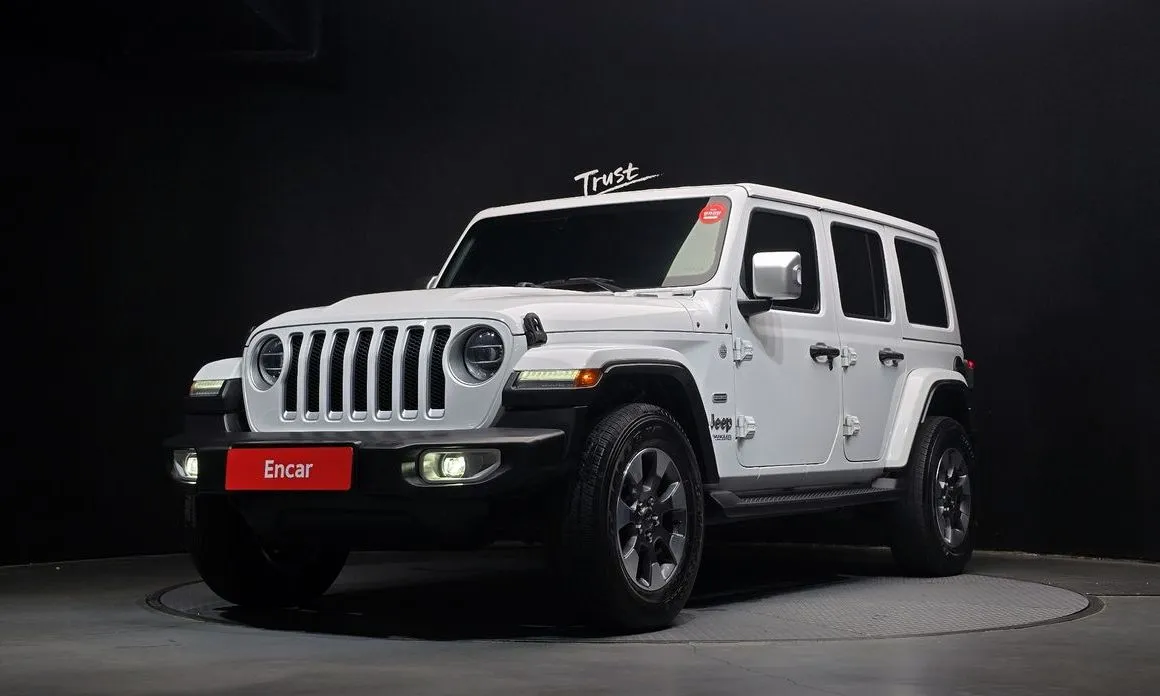 Jeep Wrangler — фото 1