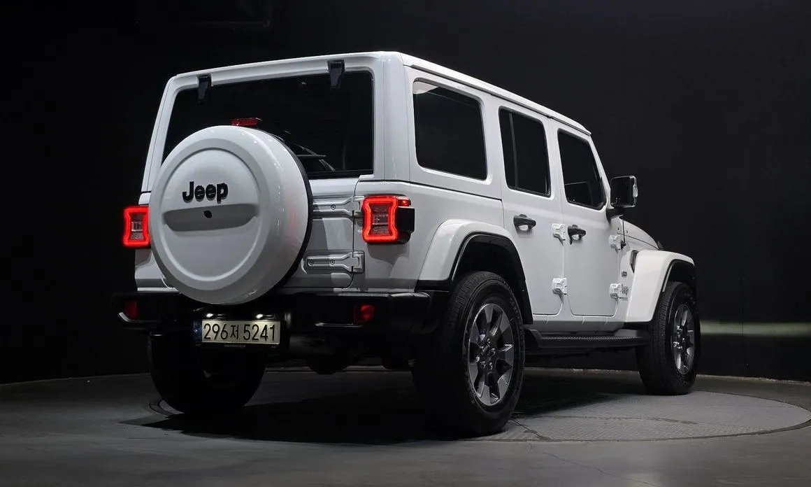 Jeep Wrangler — фото 2