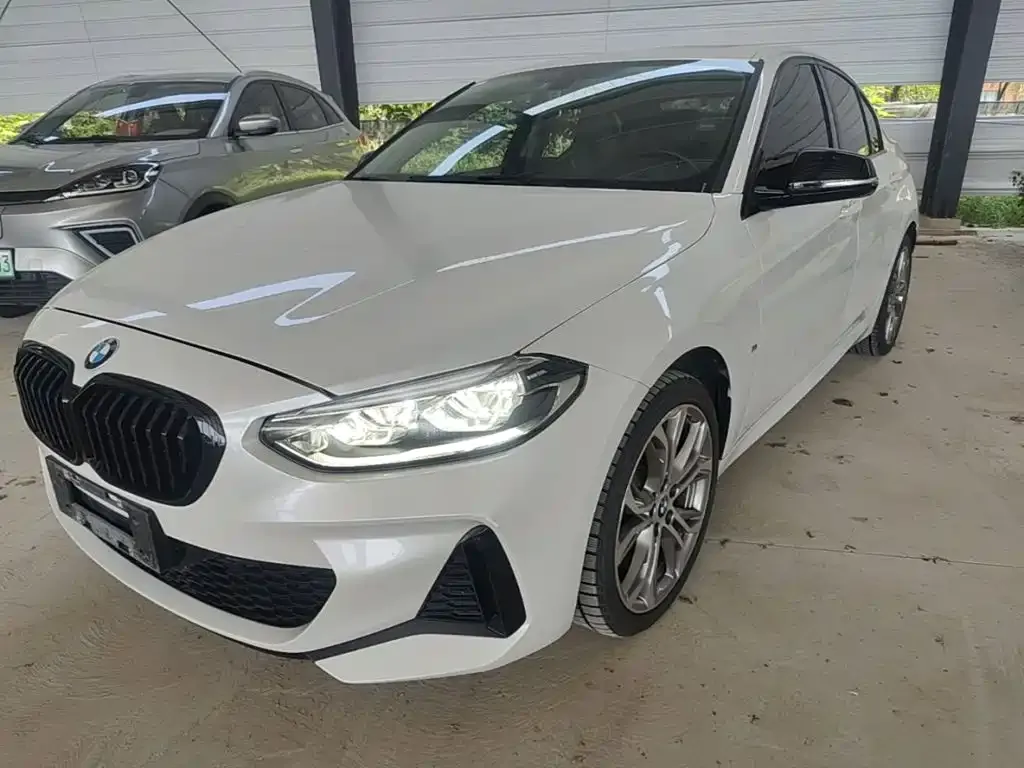 BMW 1 Series — фото 1