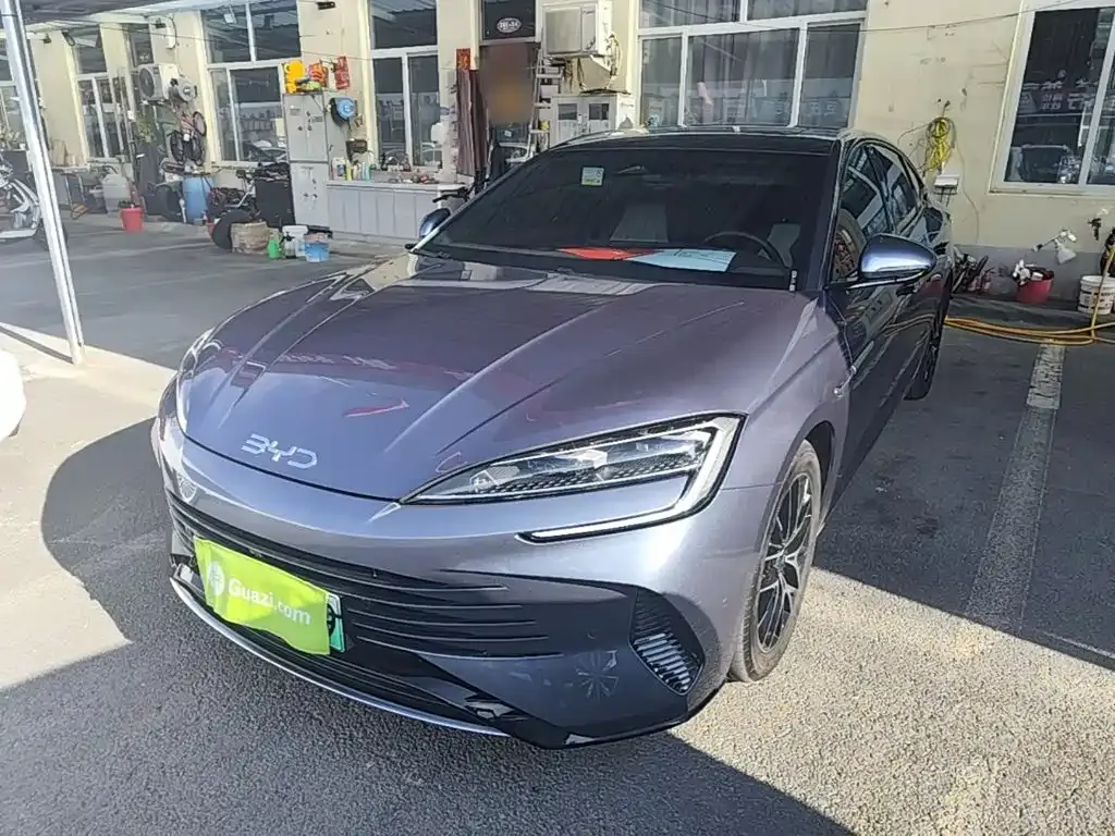 BYD Seal — фото 1