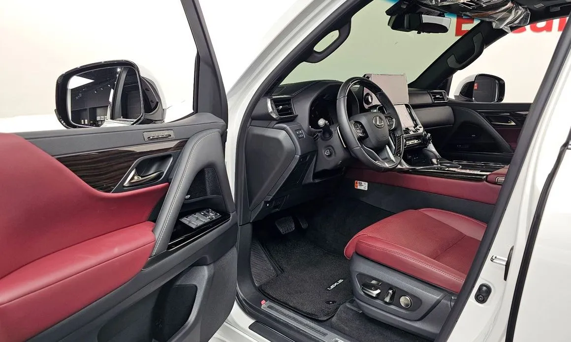 Lexus LX — фото 10