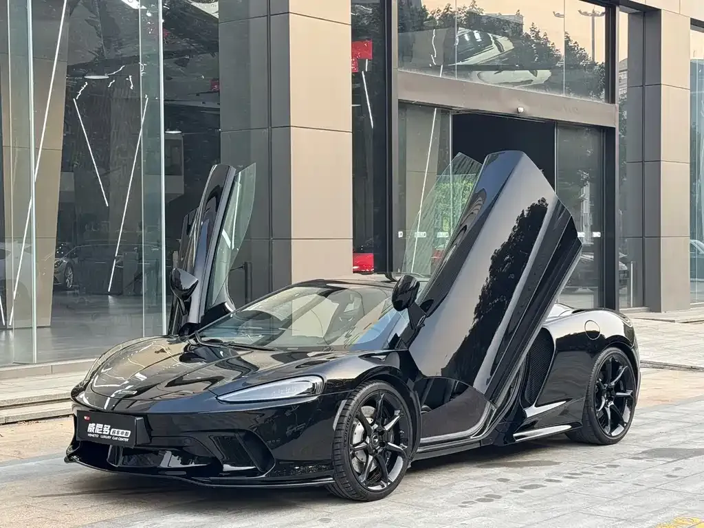 McLaren GT — фото 1