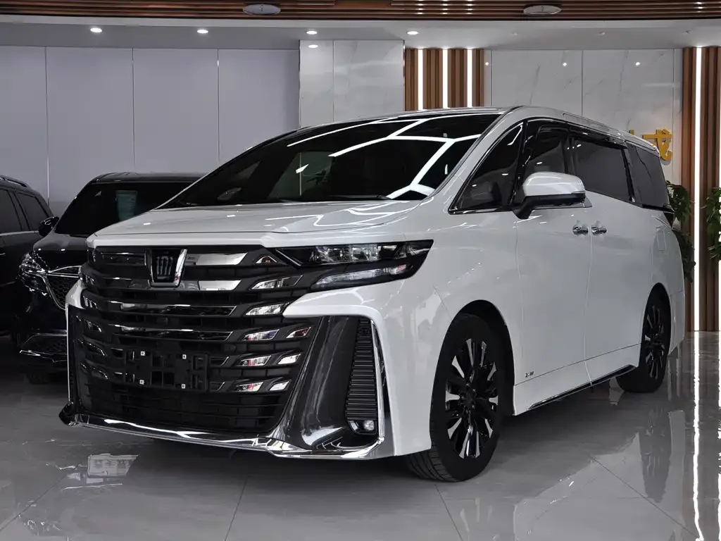 Toyota Vellfire — фото 1