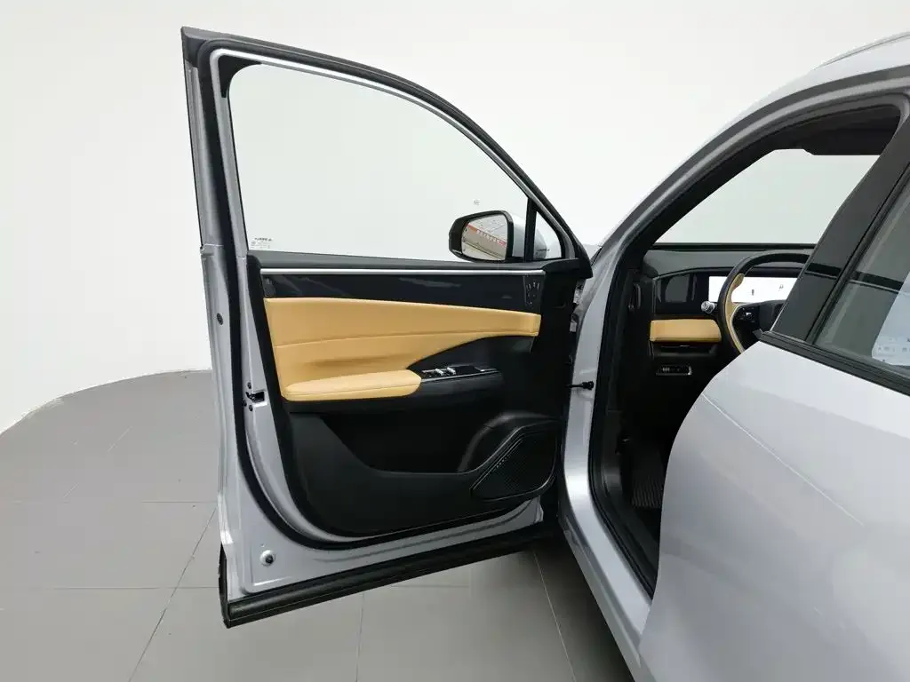 Geely Galaxy L7 — фото 6