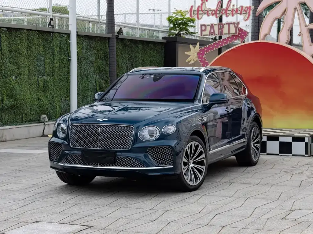 Bentley Bentayga — фото 1