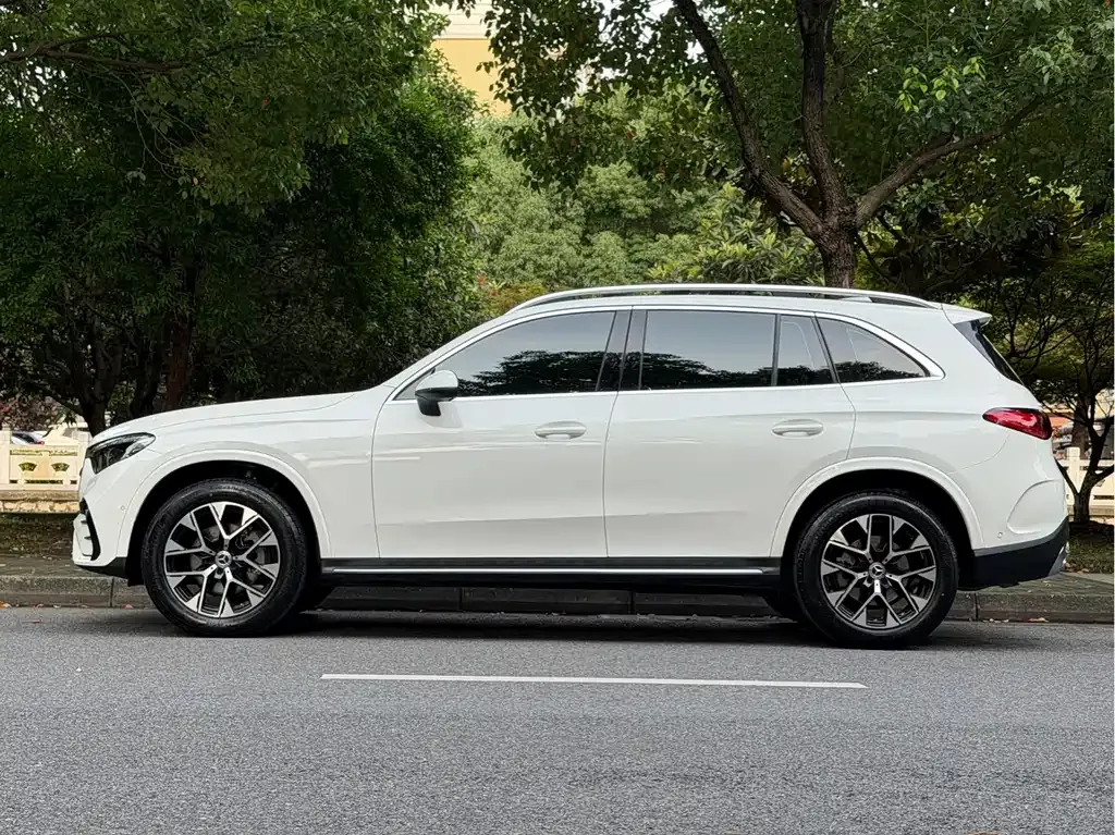 Mercedes-Benz GLC — фото 6
