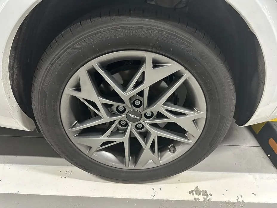 Toyota Sienna — фото 10