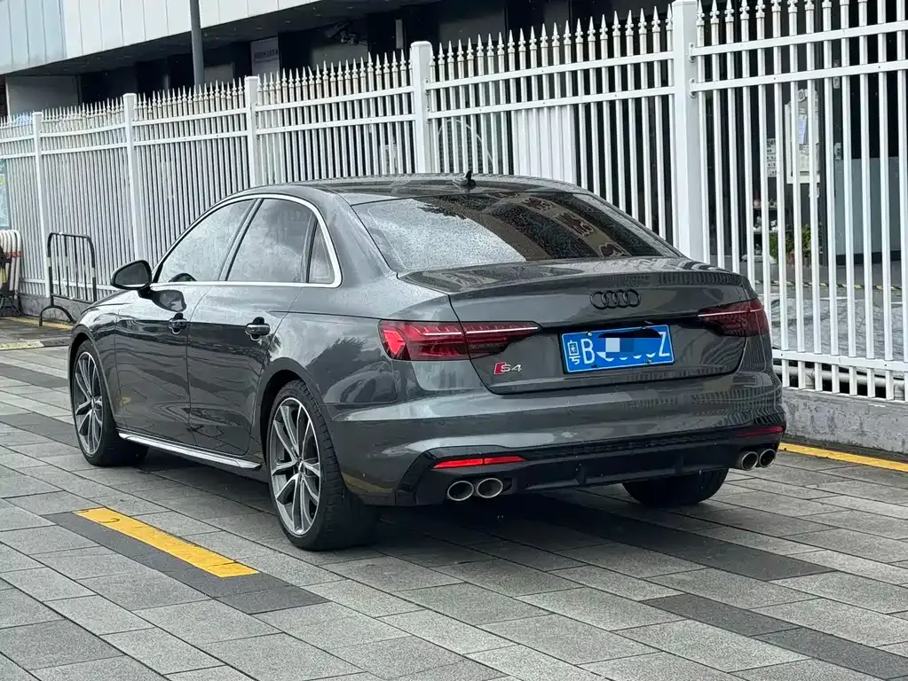 Audi S4 — фото 6