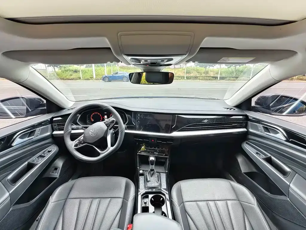 Volkswagen Passat — фото 5