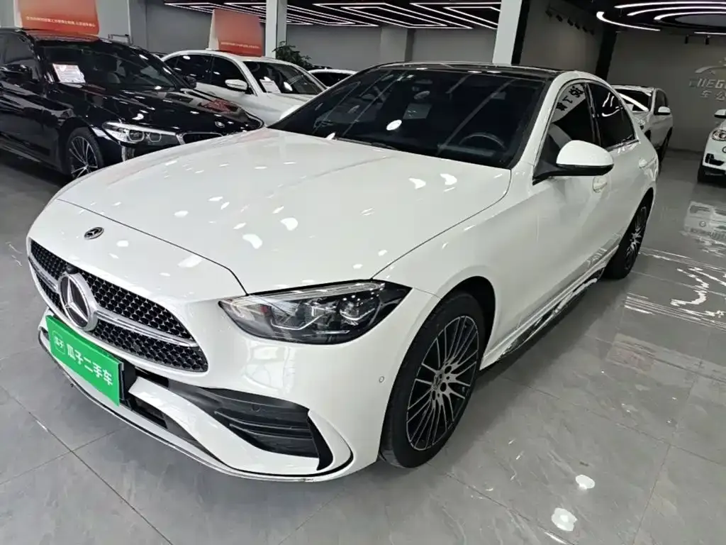 Mercedes-Benz C-Class — фото 1