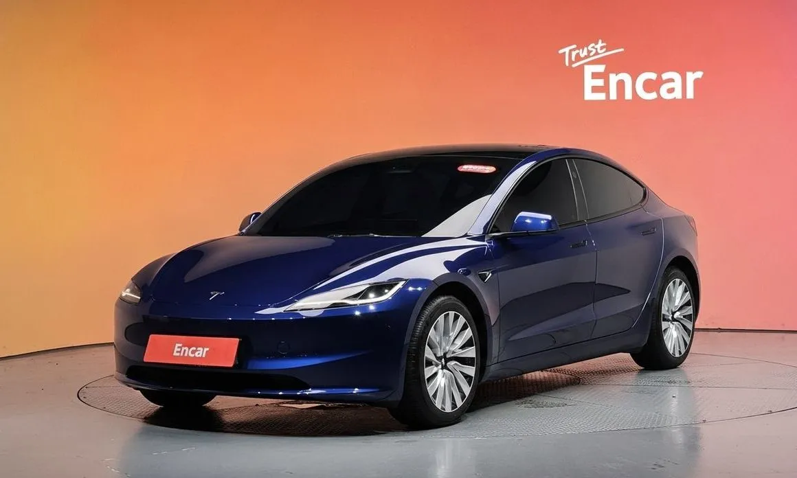 Tesla Model 3 — фото 1