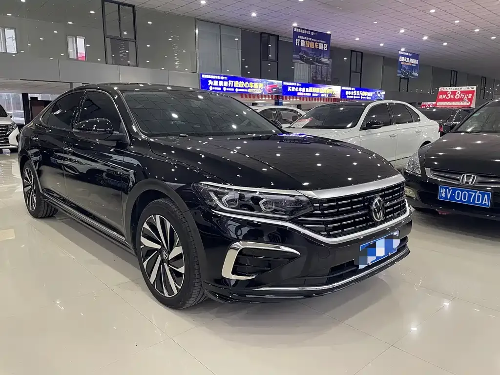 Volkswagen Passat — фото 5