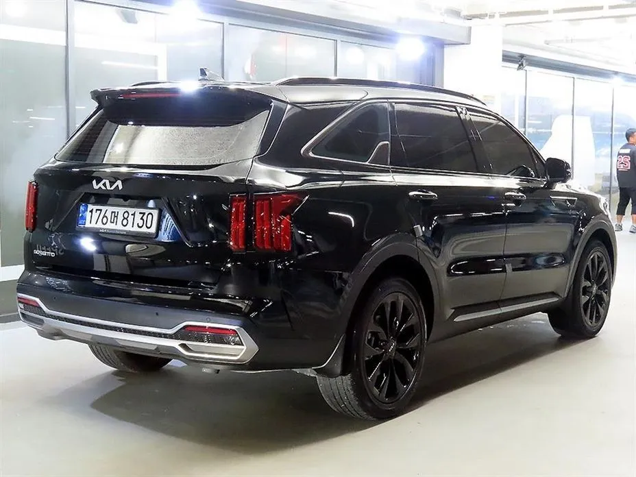 Kia Sorento — фото 9
