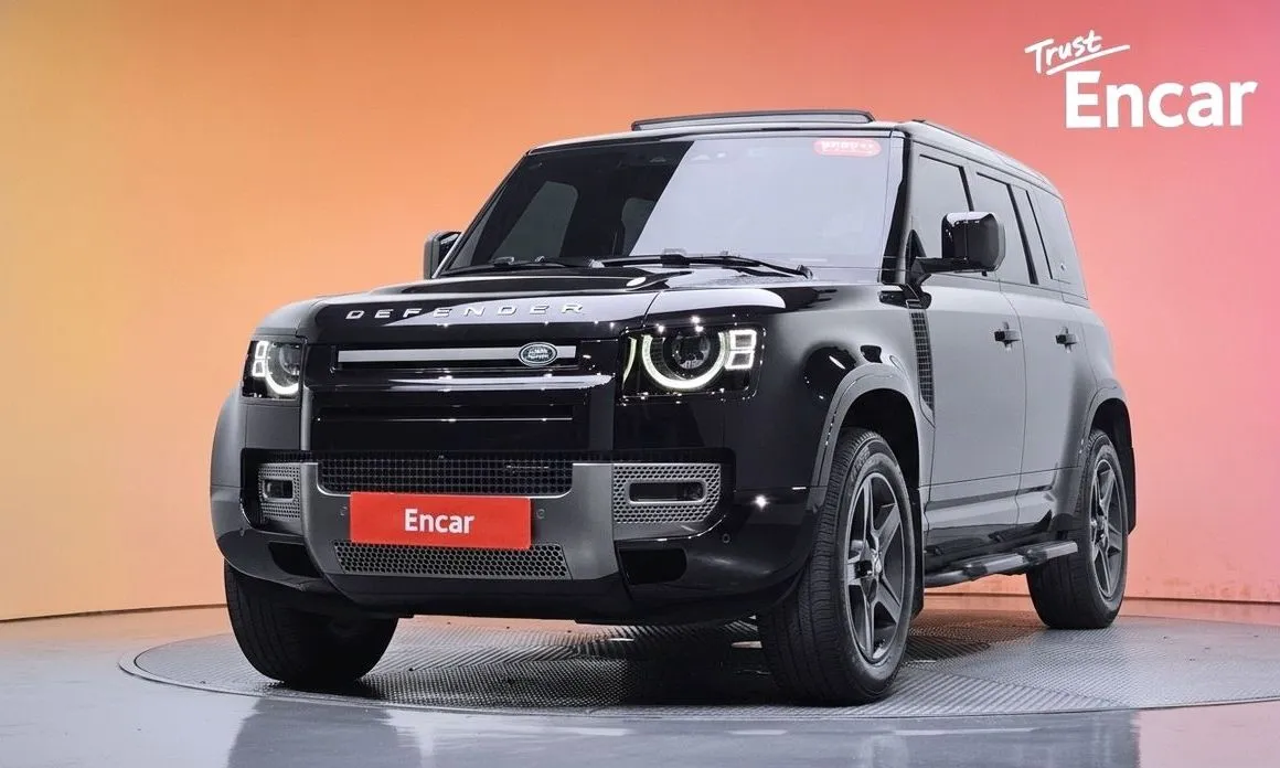 Land Rover Defender — фото 1
