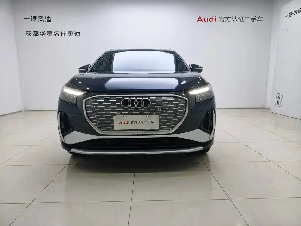 Audi Q4 e-tron — фото 8