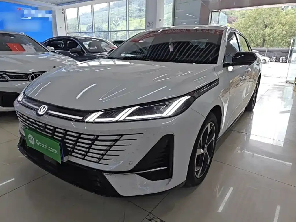 Changan Eado — фото 10