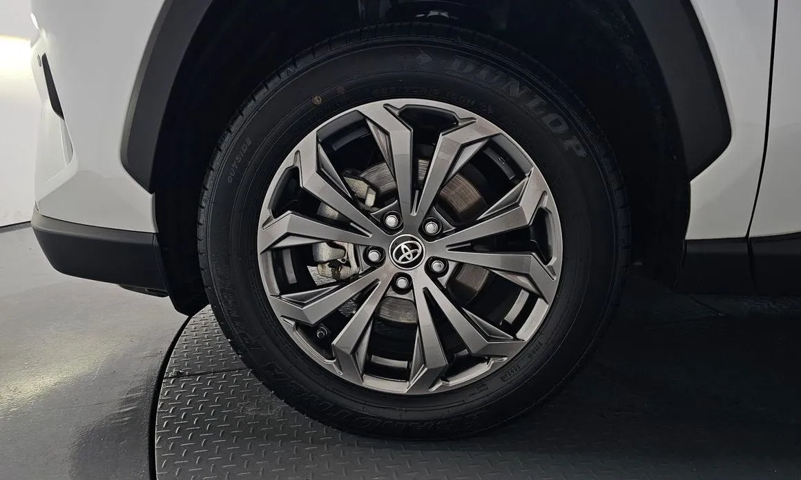Toyota RAV4 — фото 2