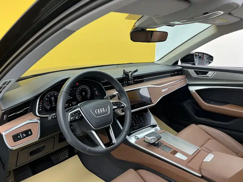 Audi A6L — фото 6