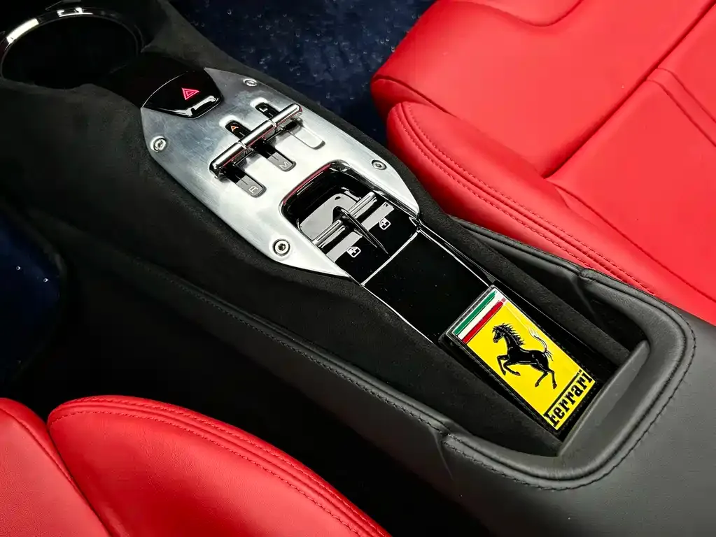Ferrari SF90 — фото 5