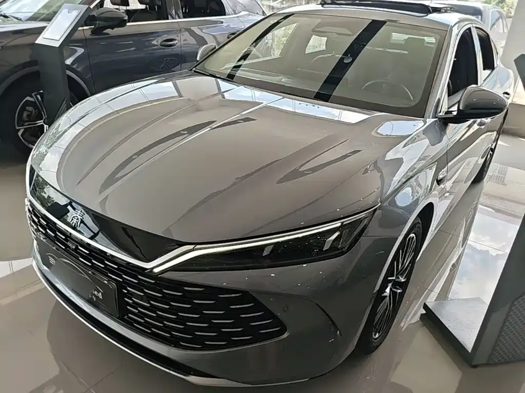 BYD Qin L — фото 10