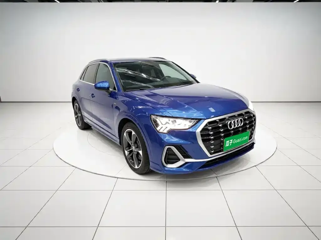 Audi Q3 — фото 3