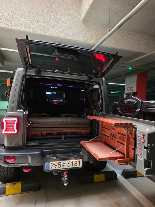 Jeep Wrangler — фото 9