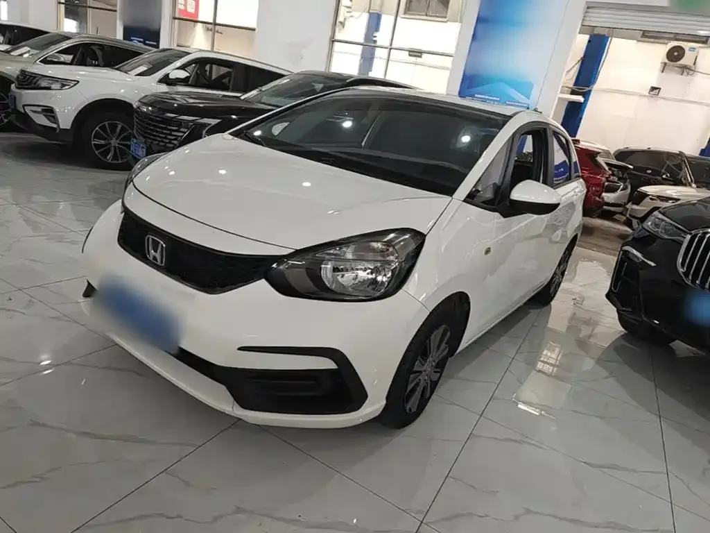 Honda Fit — фото 1