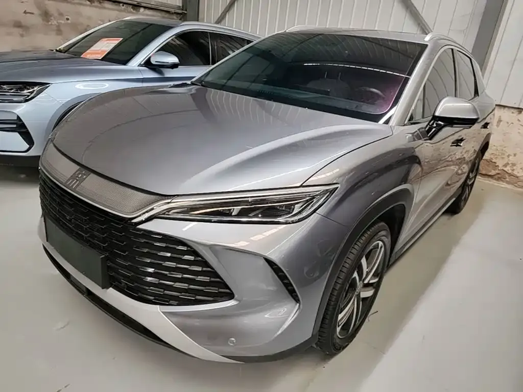 BYD L DM-i — фото 4