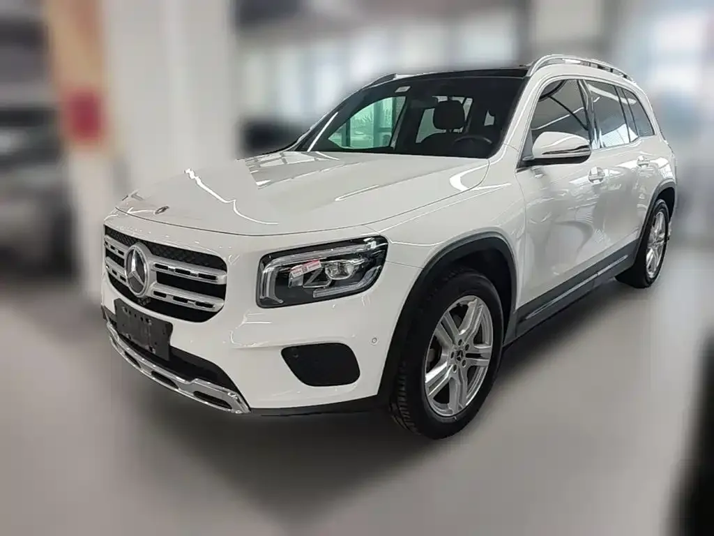 Mercedes-Benz GLB — фото 2