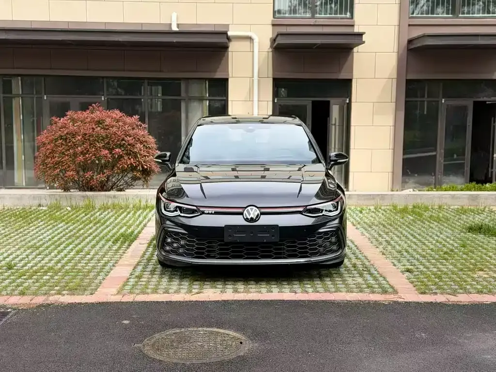 Volkswagen Golf GTI — фото 2