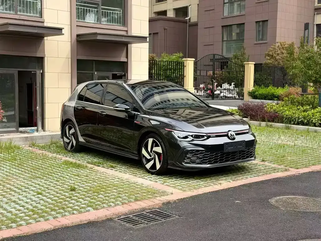 Volkswagen Golf GTI — фото 4