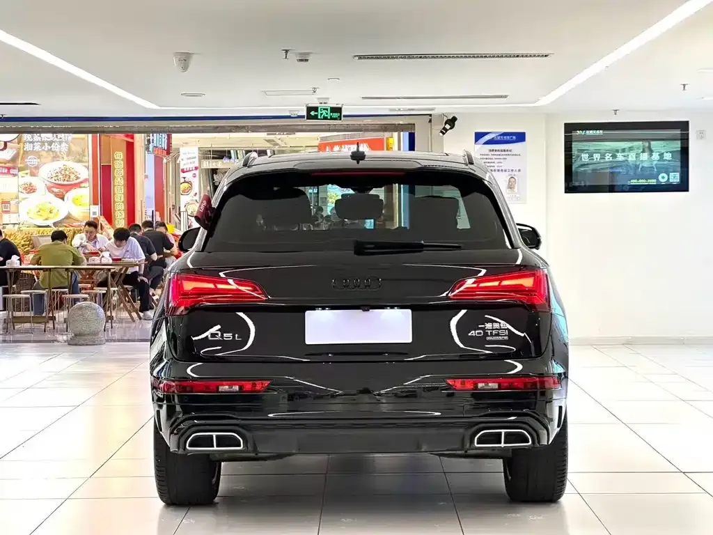 Audi Q5L — фото 2