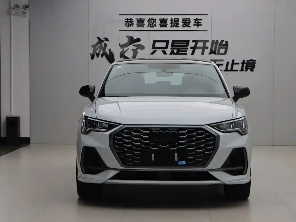 Audi Q3 Sportback — фото 5