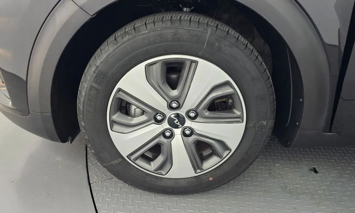Kia Niro — фото 3