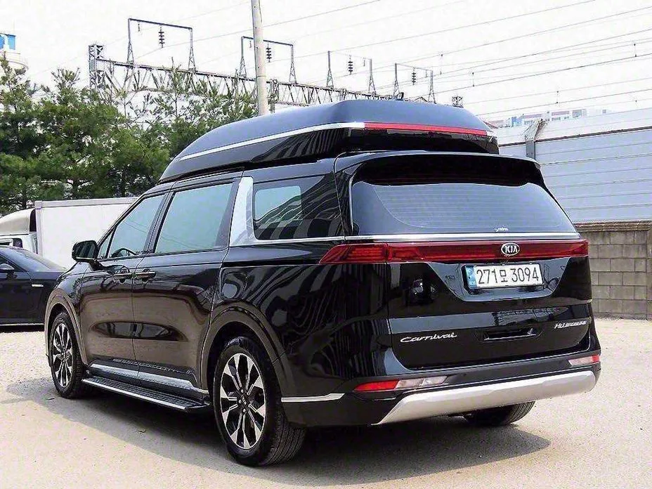 Kia Carnival — фото 4