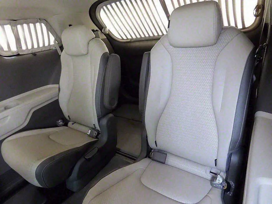Kia Carnival — фото 6