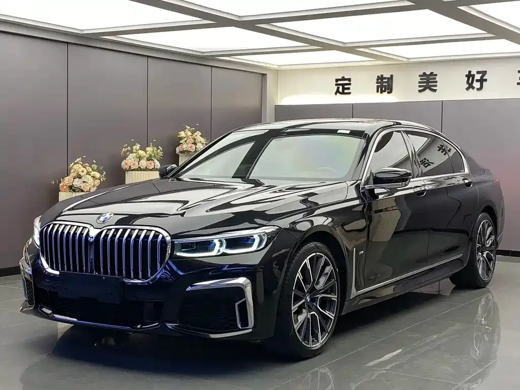 BMW 7 Series — фото 1