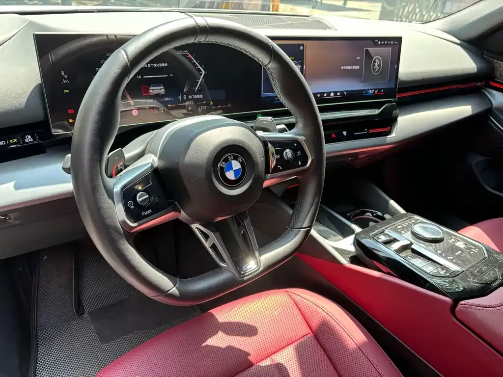BMW 5 Series — фото 4