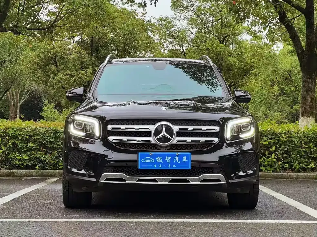 Mercedes-Benz GLB — фото 8