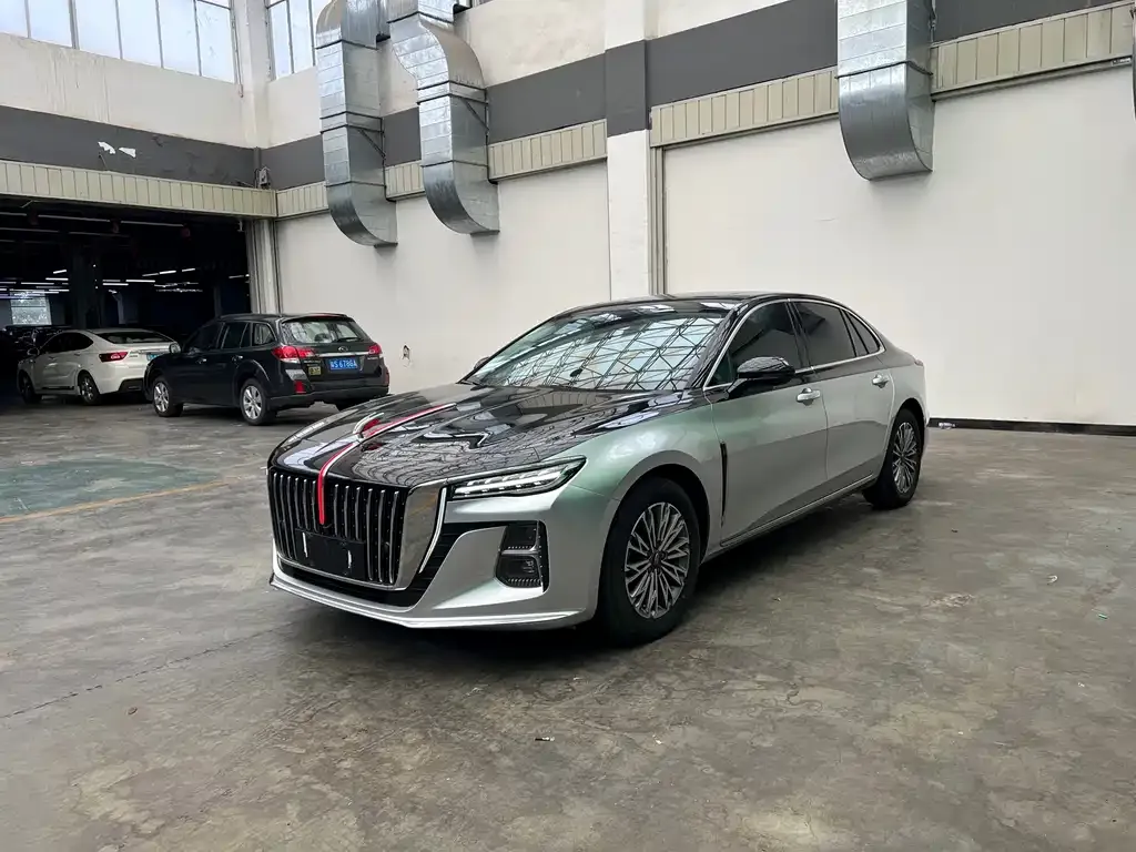 Hongqi H5 — фото 1