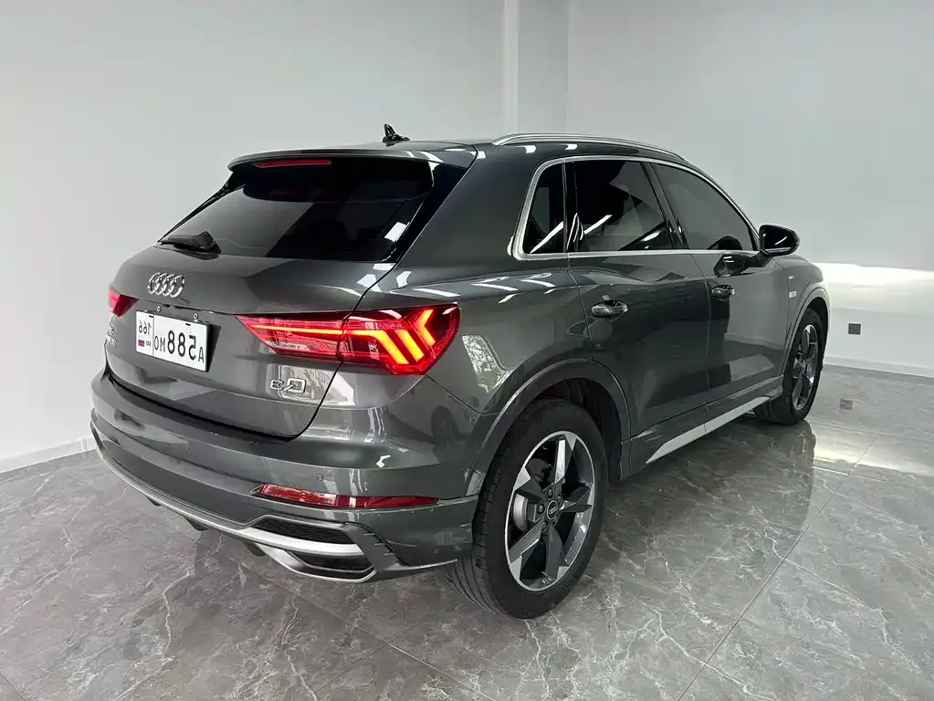 Audi Q3 — фото 5