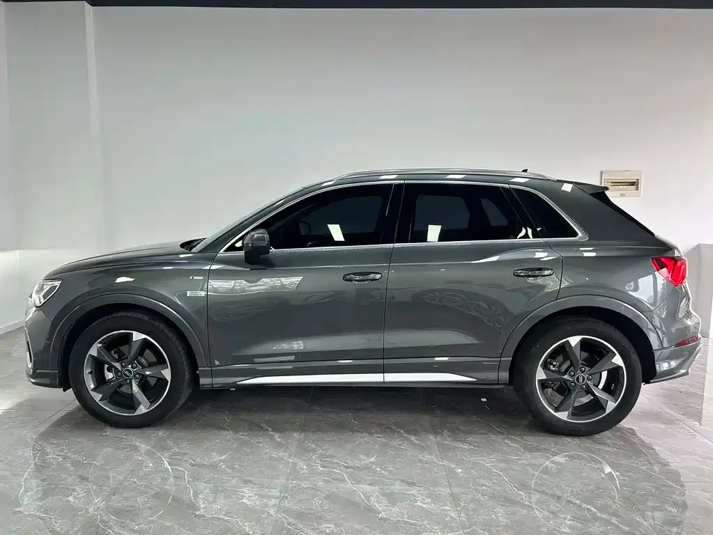 Audi Q3 — фото 4