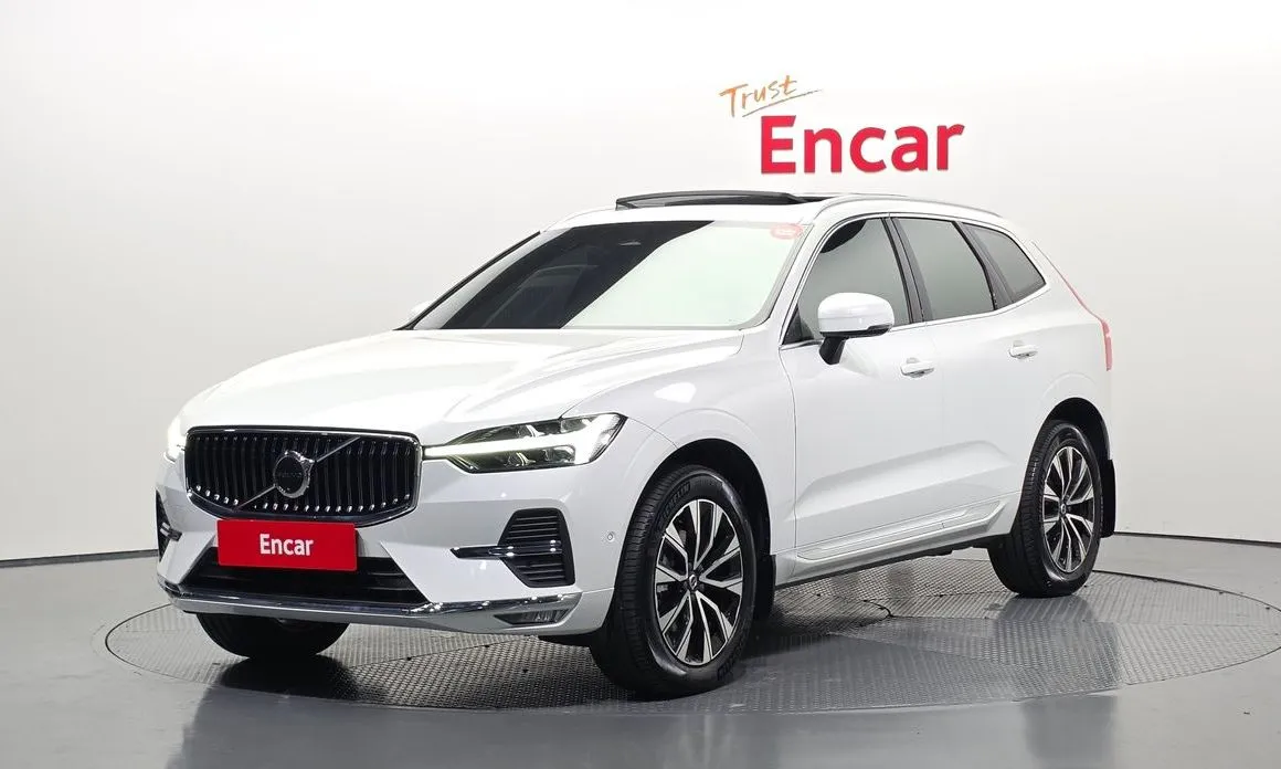 Volvo XC60 — фото 1