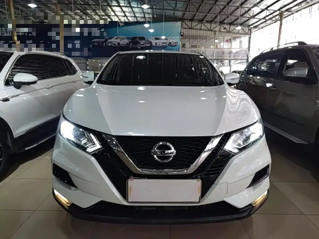 Nissan Qashqai — фото 4