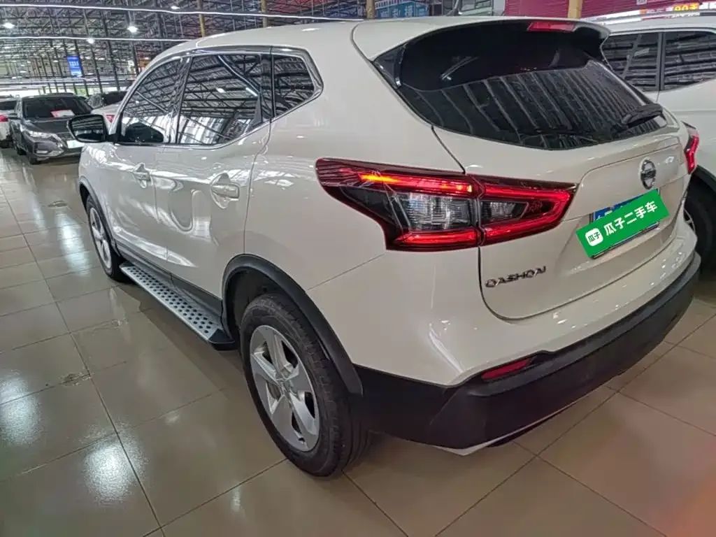 Nissan Qashqai — фото 10