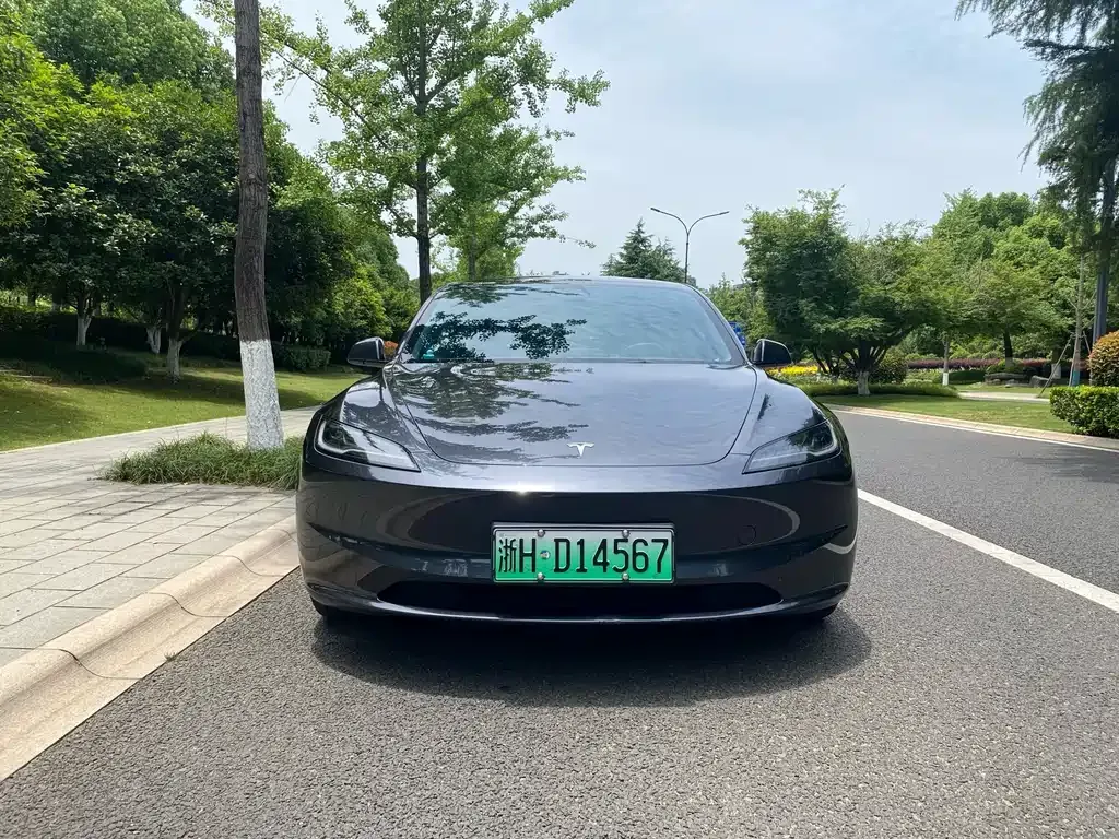 Tesla Model 3 — фото 6